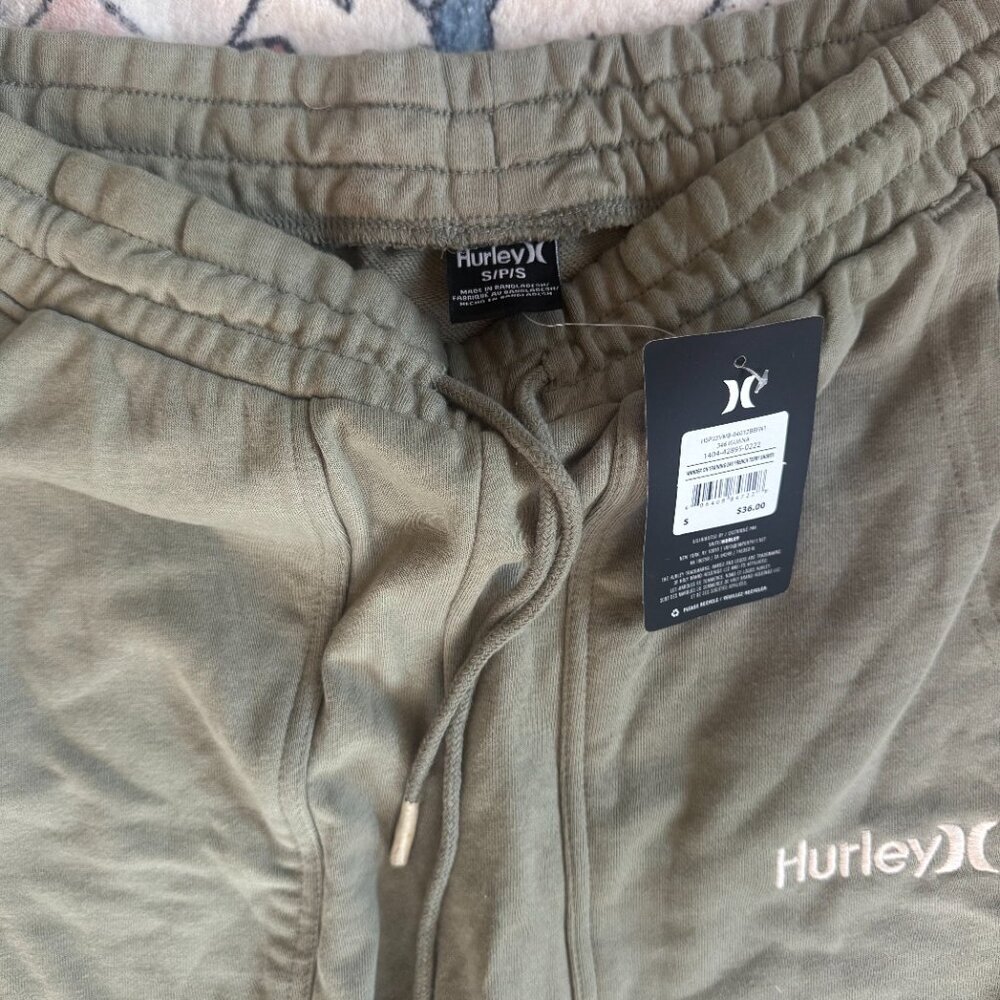 Hurley Mens Wander On Training Day French Terry Shorts - Size Small - Picture 2 of 3